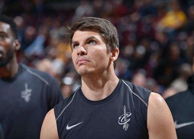 开云平台 -包含风云突变密尔沃基雄鹿关键时刻造点机会，西甲版图或变，悬念犹存，身体对抗强度拉满的词条